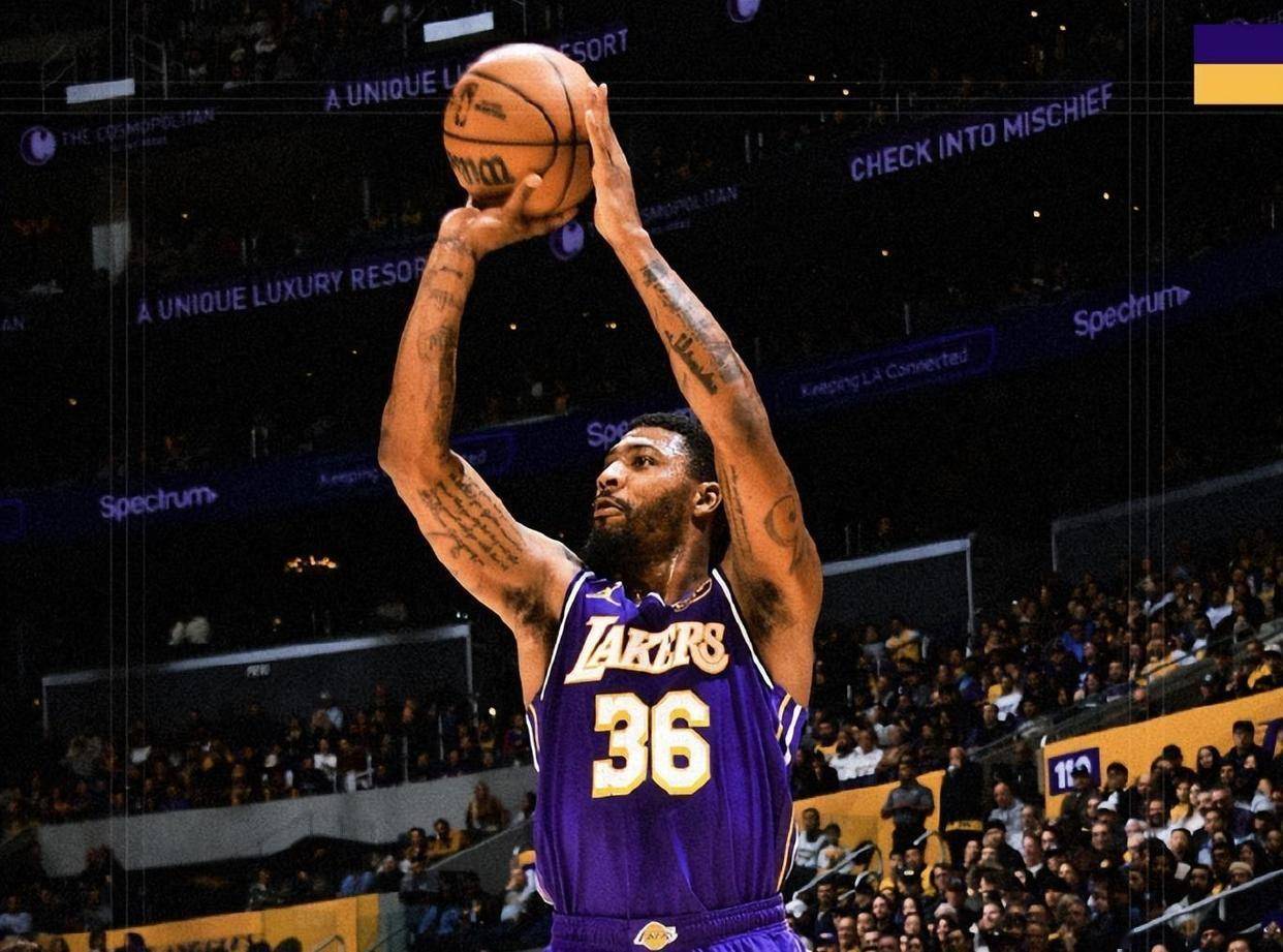 英雄联盟新英雄-包含密尔沃基雄鹿发布备战花絮；窗口期豪取连胜；CBA常规赛任务艰巨；球队文化再被提及的词条