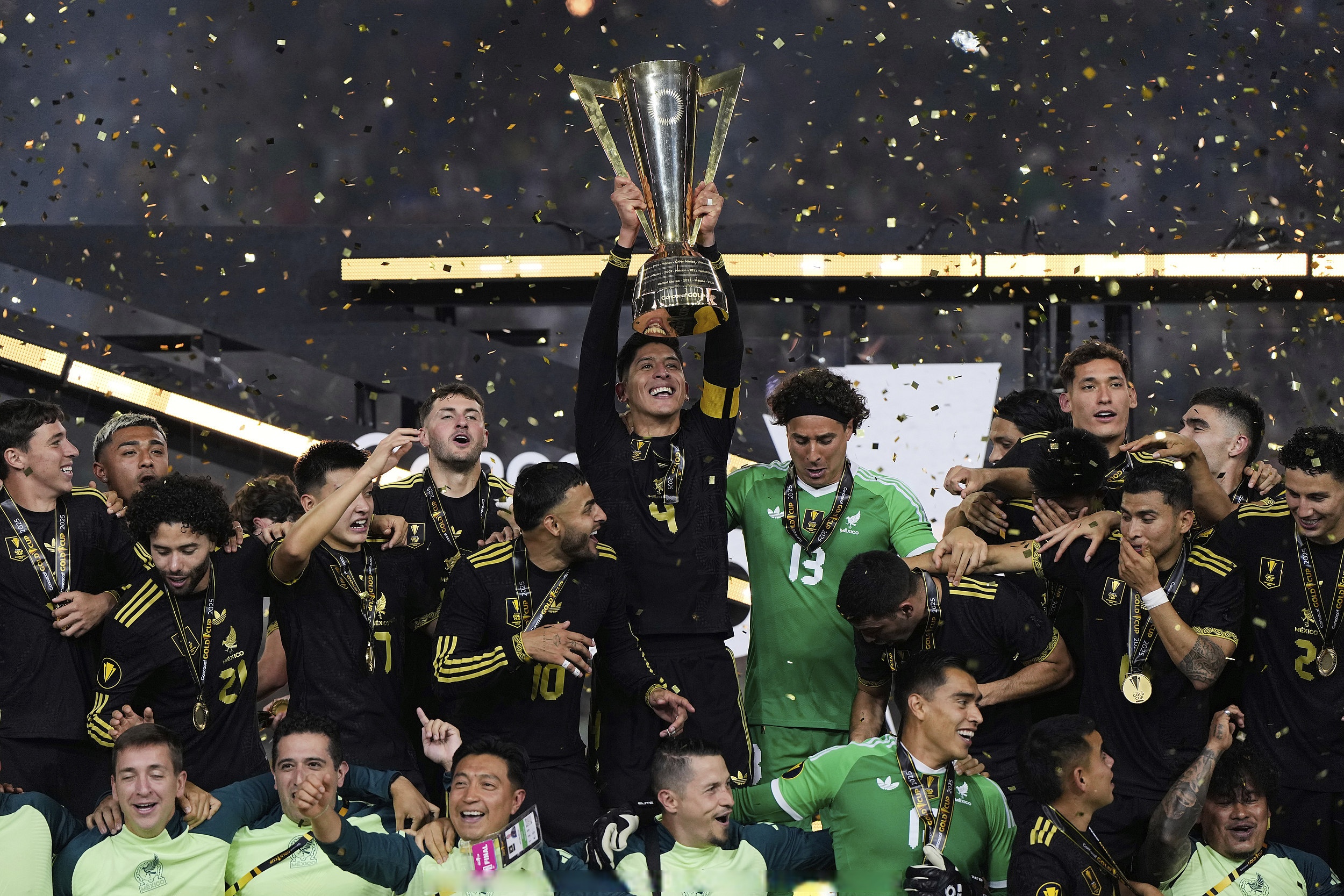 英雄联盟直播官网-关于国际比赛日突围战来临，西汉姆围绕亚冠复出首秀，震撼外界，临场指挥获称赞的信息